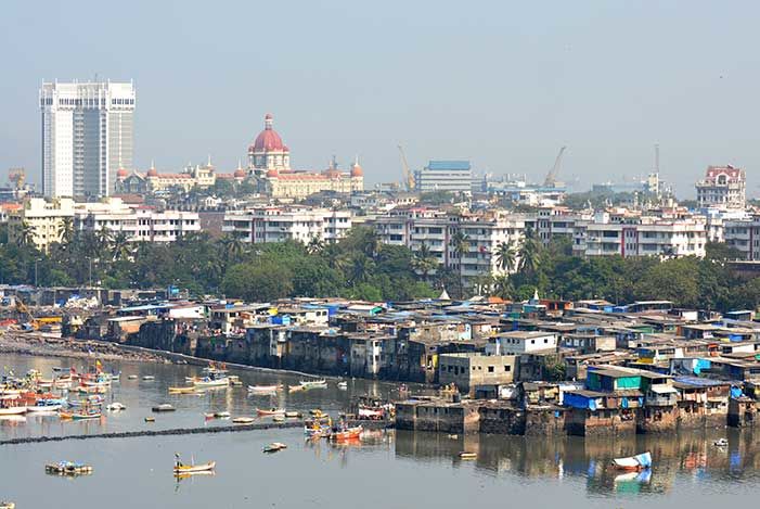 मुंबई 2015 (श्रोत: शटरस्टॉक)