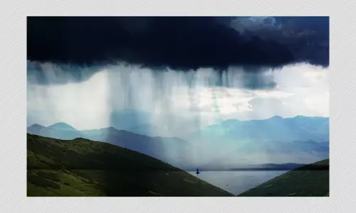 क्या होता है बादल का फटना और क्यों है ये इतना खतरनाक?