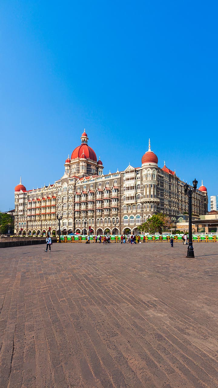 26/11: जब होटल ताज के बाहर 3 दिन तक खड़े रहे रतन टाटा